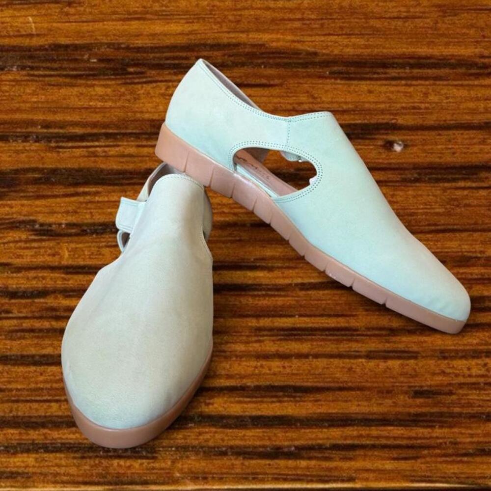 Vintage Umberto Mori Exclusively for Coldwater Creek Flats